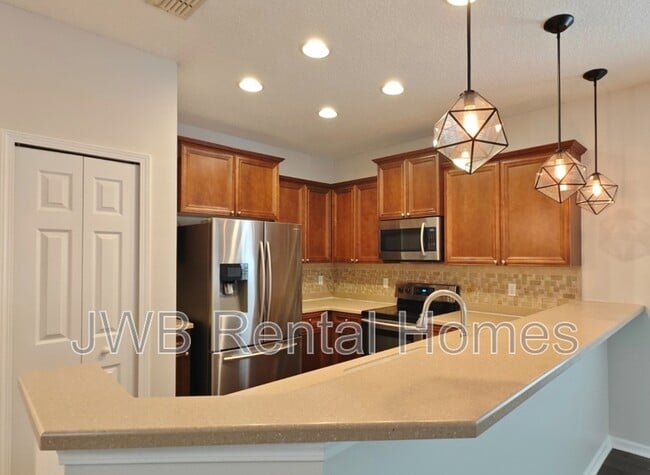 Foto del edificio - 6176 Casterbridge Rd