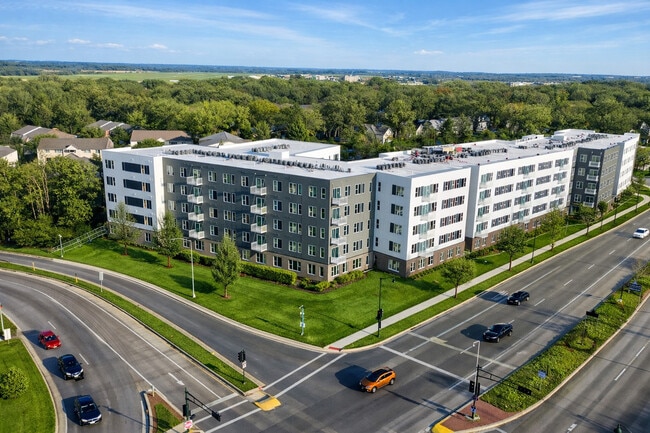 Building Photo - The Intersect