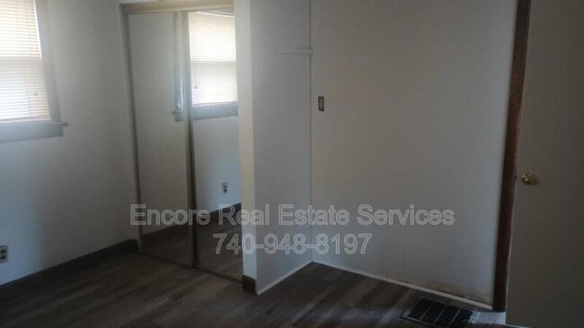 Building Photo - 768 Hudson Ave