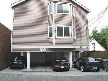 Building Photo - 4 bedroom in Seattle WA 98105