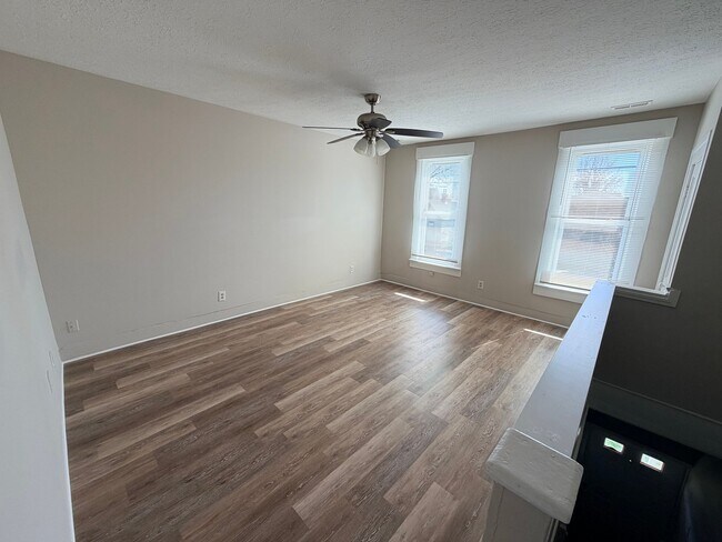 Foto del edificio - 1307 E Market St