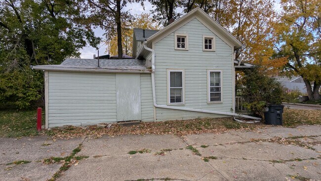 Foto del edificio - Atlas Investment Group, LLC (250 Cross St)