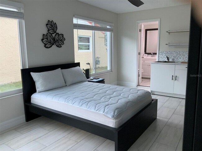 Foto del edificio - 10115 Bluff Ct