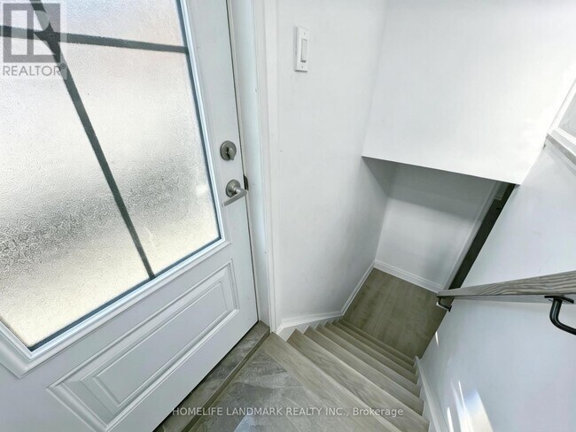 Photo du bâtiment - 181 Maple Ave