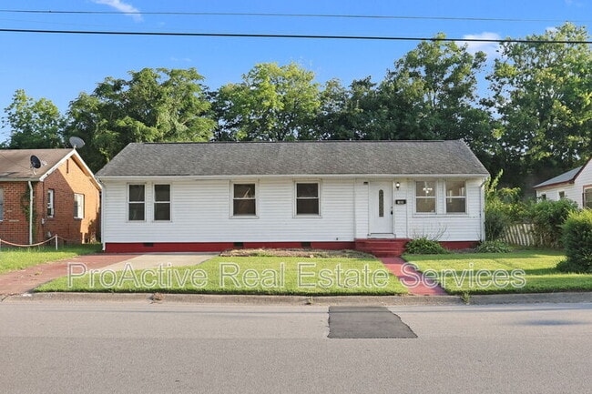 Building Photo - 905 Tifton St