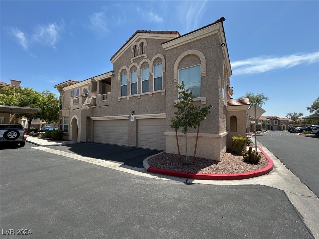 Primary Photo - 10550 W Alexander Rd