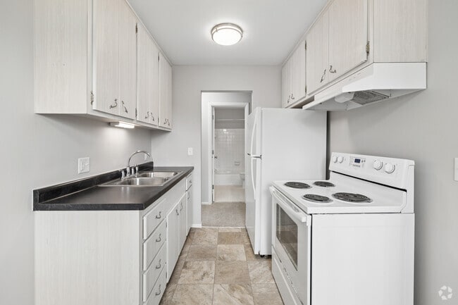 2 habitaciones, 1 baño - 950 pies cuadrados - Cocina - LaBlanche Apartments