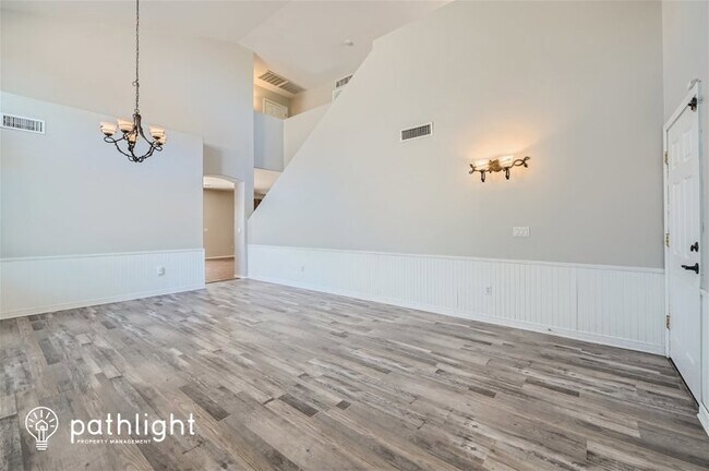 Building Photo - 17588 S Green Willow Pl