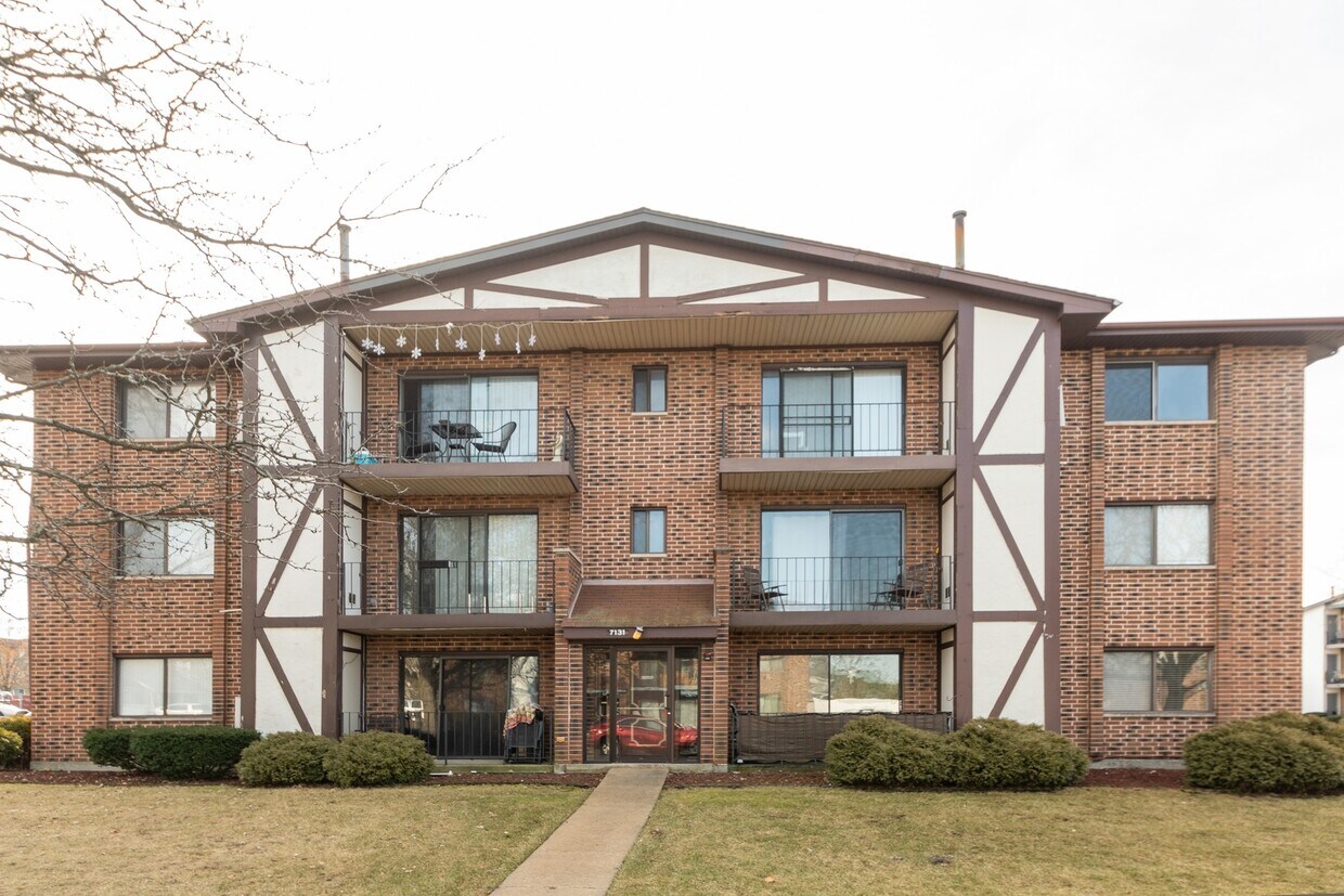 7131 166th St Unit 304, Tinley Park, IL 60477 Condo for Rent in