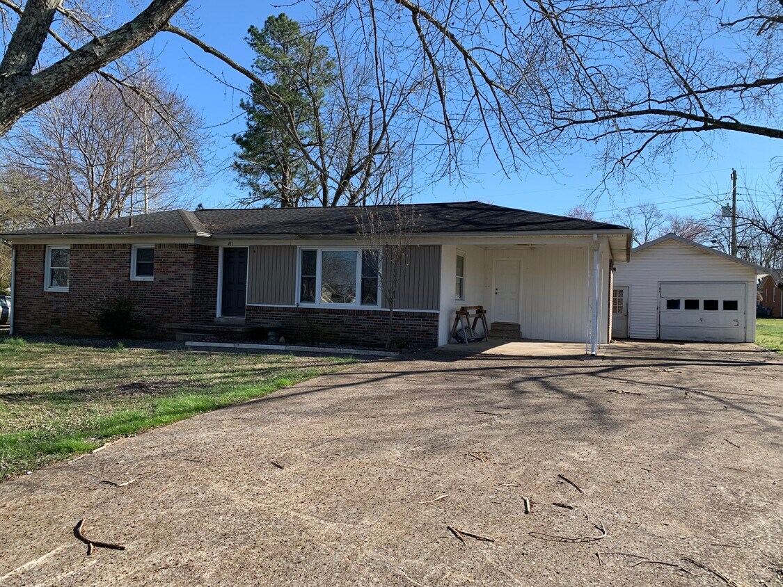 Foto principal - 411 Kirk St