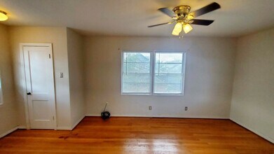 Building Photo - 4427 Jefferson St