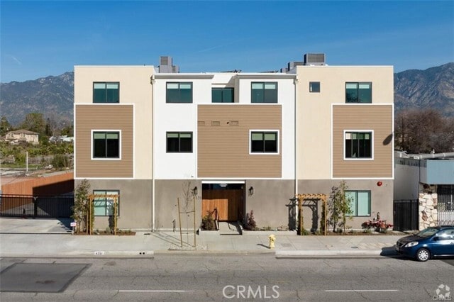 Foto del edificio - 4251 E Live Oak Ave