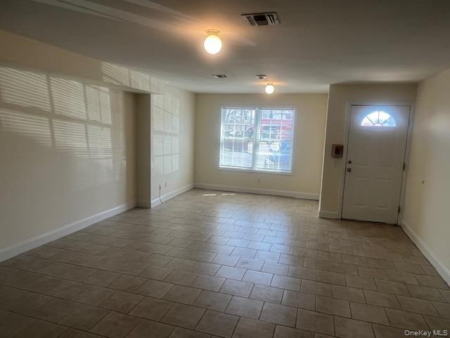 Building Photo - 380 Montauk Hwy