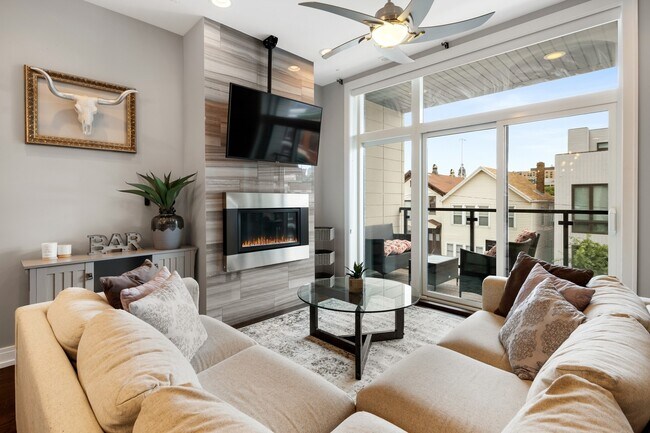 Foto del edificio - 720 N Willard Ct