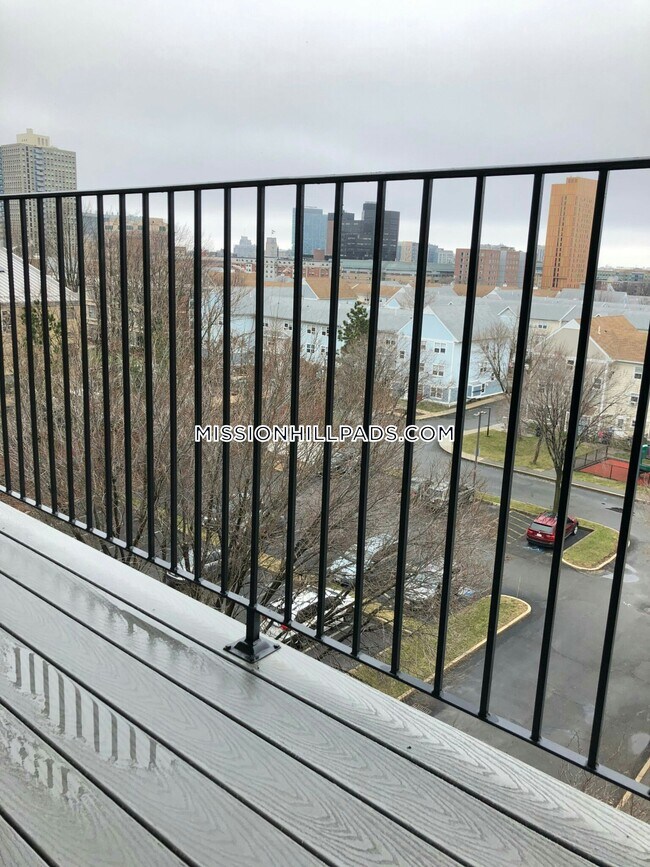 Foto del edificio - 1457 Tremont St.