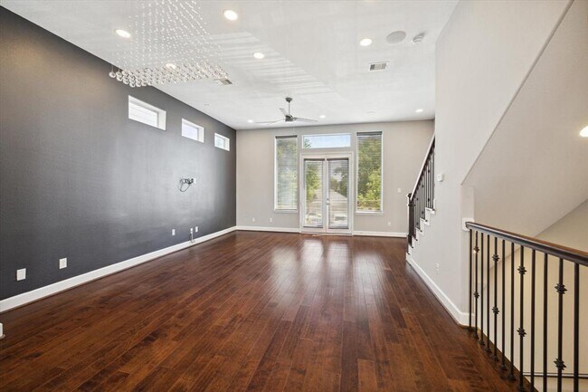 Building Photo - 1026 Patterson St