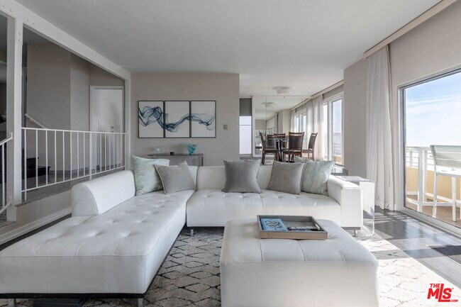 Building Photo - 18065 W Coastline Dr
