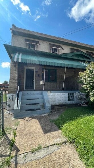Building Photo - 7442 Irvine St