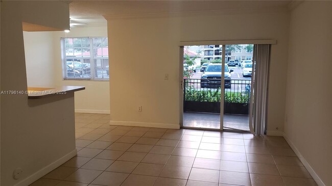 Foto del edificio - 11631 SW 2nd St