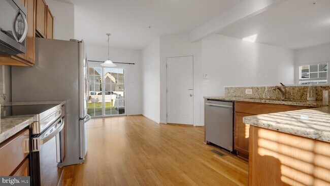 Foto del edificio - 234 Breeding Blvd