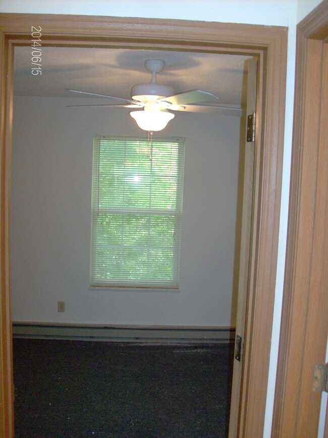 Foto del edificio - 1220 Saline Rd