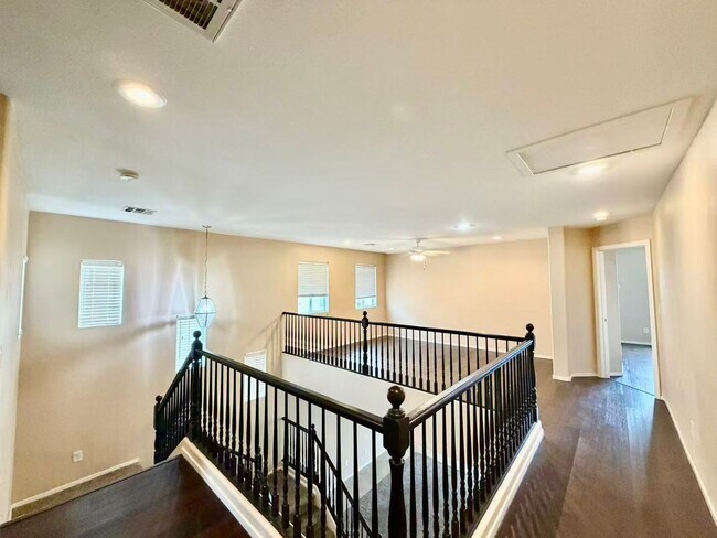 Building Photo - 6068 Laughing Creek St