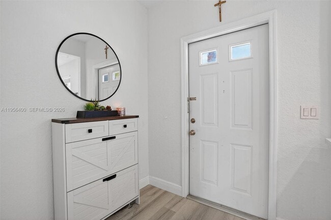 Foto del edificio - 8251 San Carlos Cir