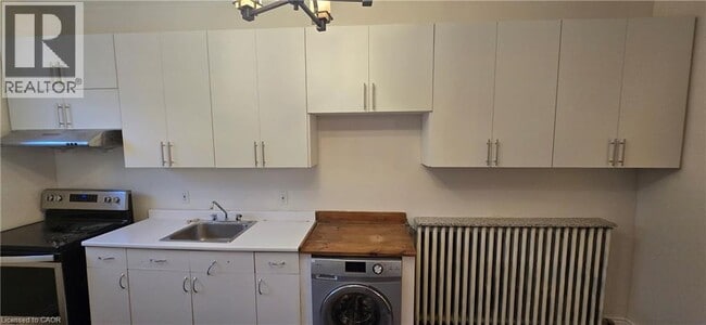 Photo du bâtiment - 183 Ottawa Street S