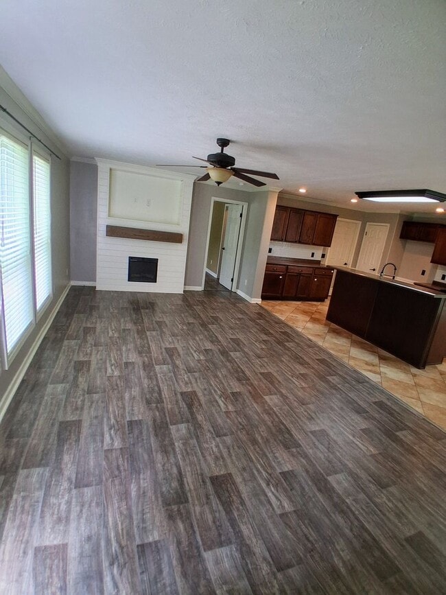Foto del edificio - Charming 3 Bedroom, 2 Bath Home in Ohatche...