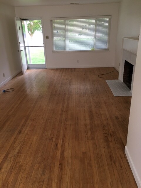 Building Photo - 204 El Prado Ave