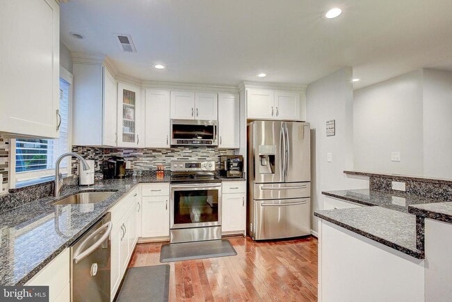 Building Photo - 3585 Loch Haven Dr