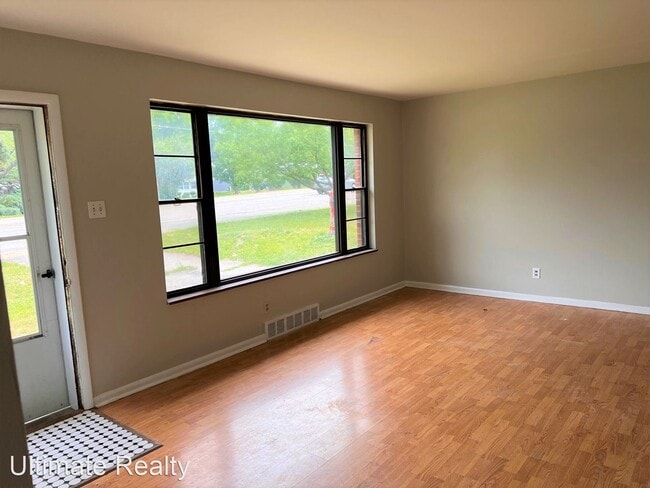 Building Photo - 3 br, 1 bath House - 11418 Manchester Rd.