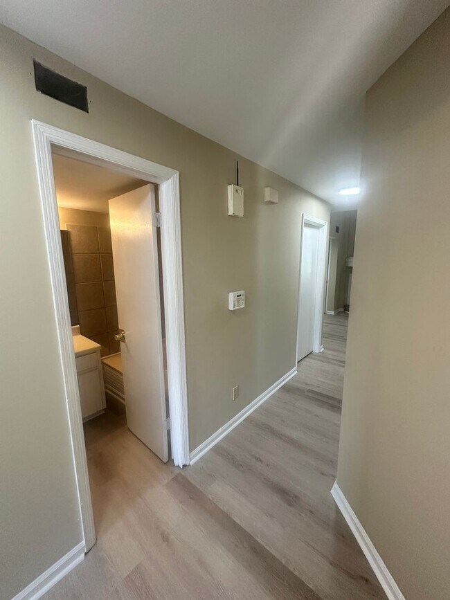 Foto del edificio - 2 Bedroom/2 Bath Townhome in Valdosta