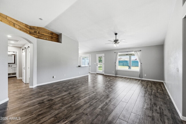 Building Photo - 18333 E Sunnydale Dr