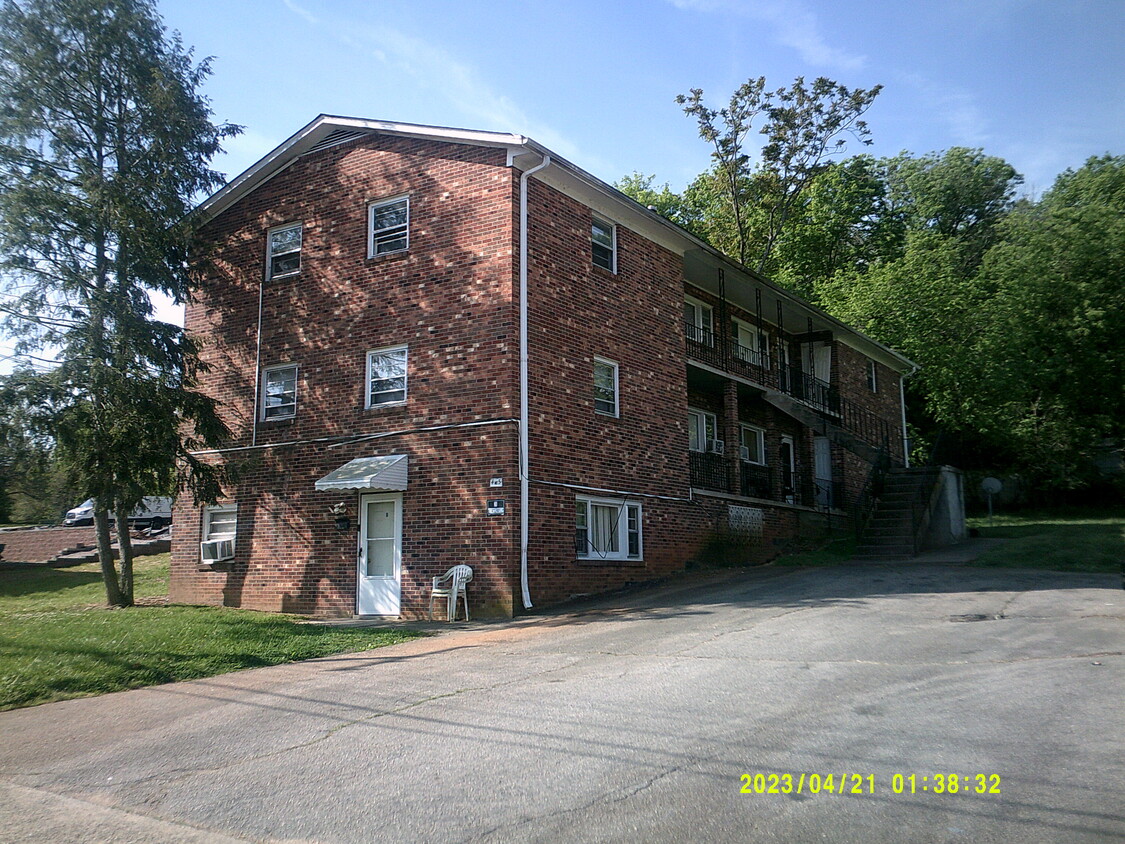 Foto principal - 425 N Floyd St