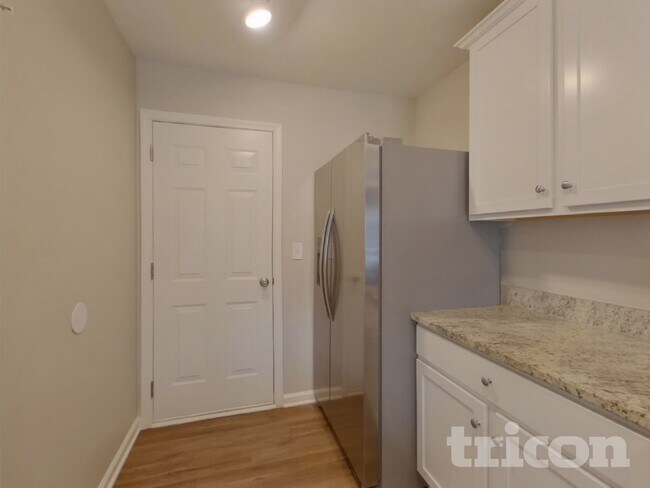 Foto del edificio - 9309 Creedmore Hills Dr
