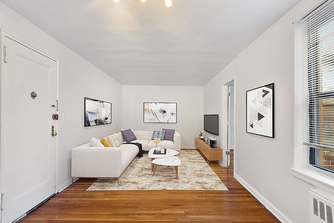 Building Photo - 2244 Bronx Pk E