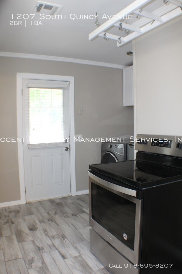 Foto del edificio - Newly Remodeled near Cherry Street