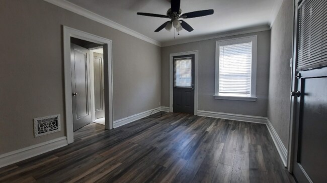 Foto del edificio - 1003 Art Hill Pl