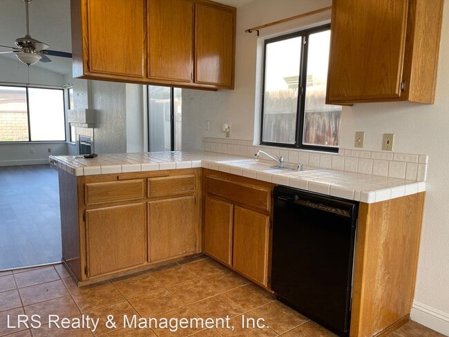 Building Photo - 3 br, 2 bath House - 9816 Cimarron Trails