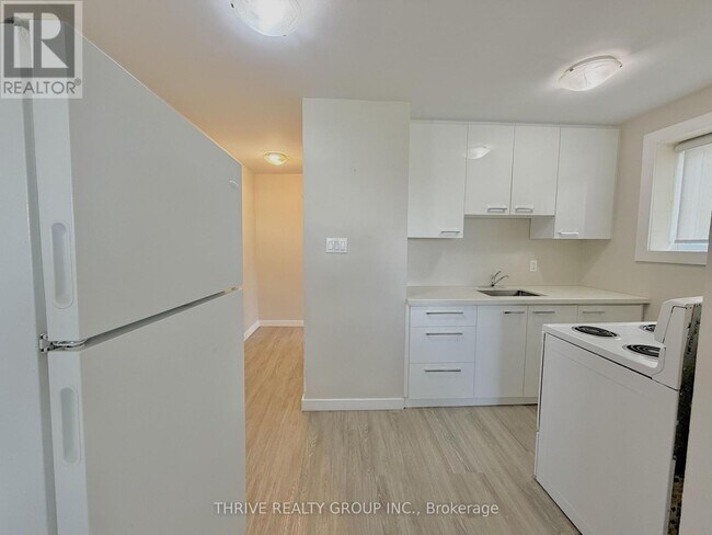 Photo du bâtiment - 153 Godfrey Dr