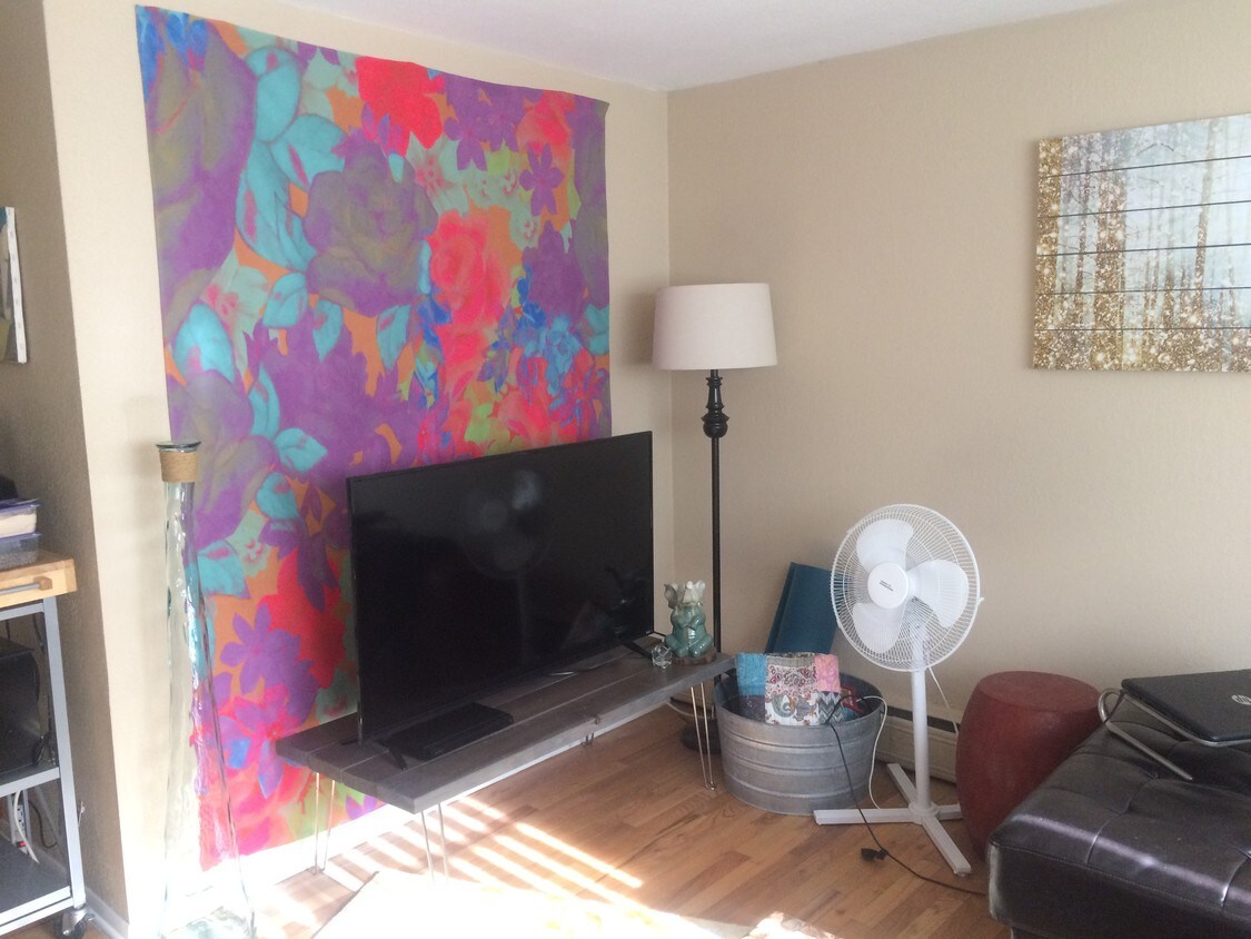 Foto principal - 1777 N Williams St