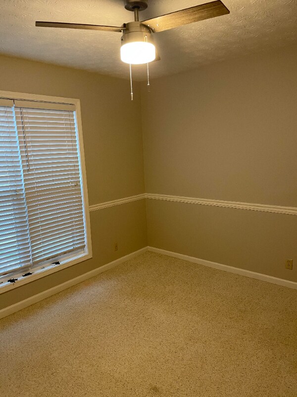 Building Photo - 1210 Rocky Rd