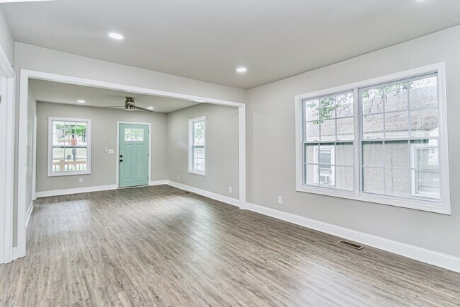 Foto del edificio - 115 Sterling Street