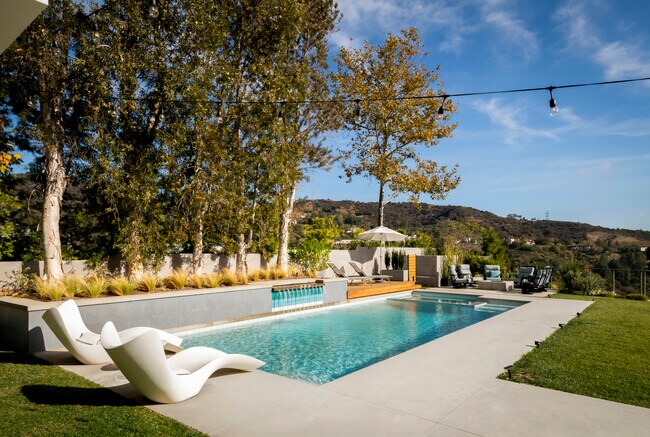 Foto del edificio - 2344 Banyan Dr