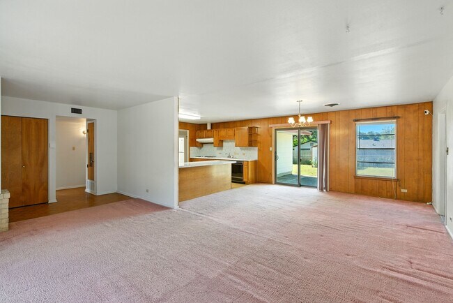 Foto del edificio - 6230 War Lodge Ln