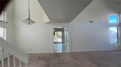 Building Photo - 8415 Yamhill St
