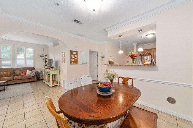 Building Photo - Campus View 1257 #109