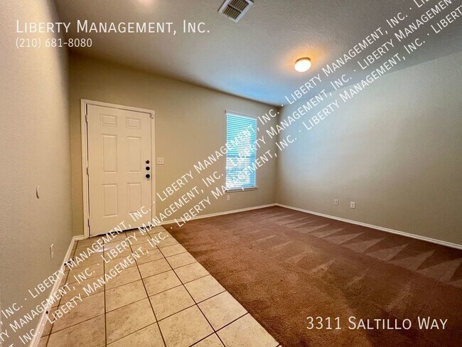 Building Photo - 4 Bedroom, 2.5 Bath in Alamo Ranch