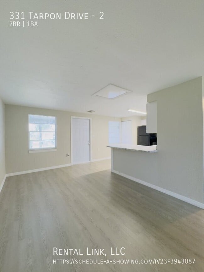 Building Photo - 331 Tarpon Dr